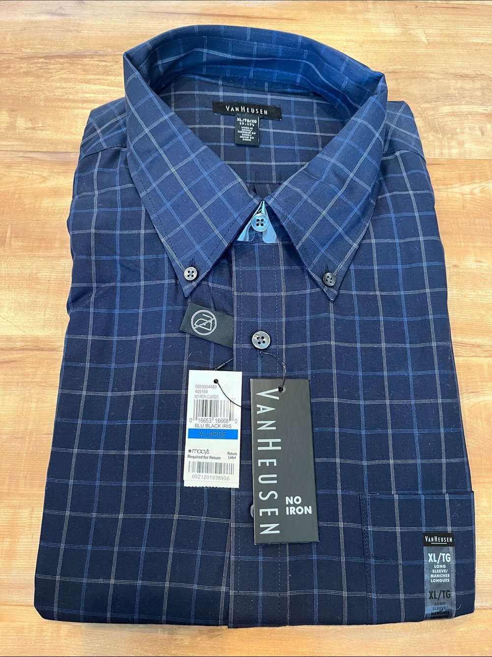 NWT Van Heusen No Iron Classic Button Down Long-Sleeved Shirt